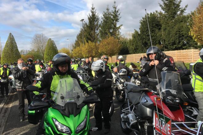 groepsfoto deelnemers campagne Veilig Motorrijden