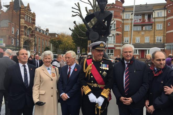 inhuldiging van het McKenzie memorial