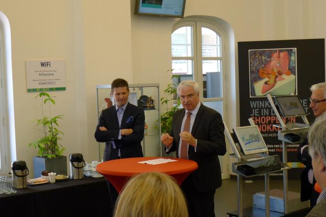 Persconferentie strandpolitie