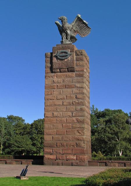 U-Boot-Ehrenmal_Möltenort_1